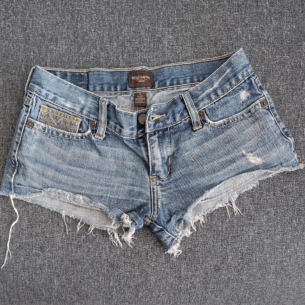 Hollister Blue Jean Shorts Distressed Cut-Off Style